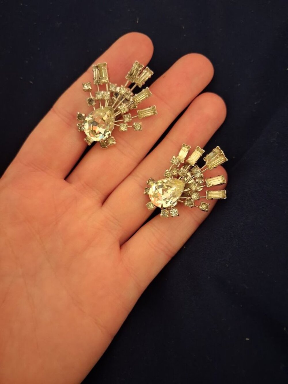 Vintage Gaudy clip on earrings